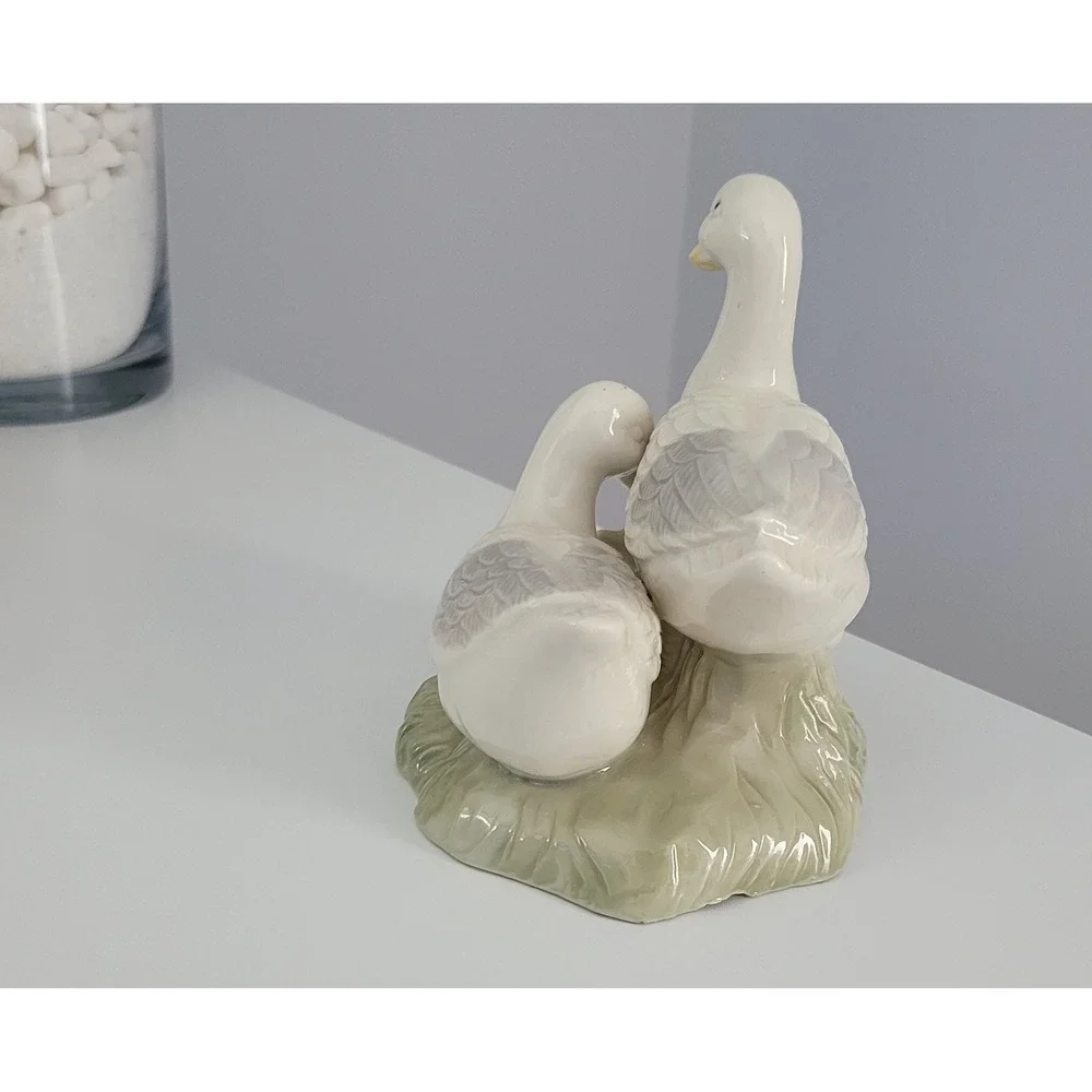Geese Family Figurine -‎ Knick Knacks